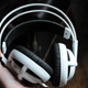 Illustration for article titled SteelSeries Siberia v2 Headset Practically Floats on Top of Your Skull